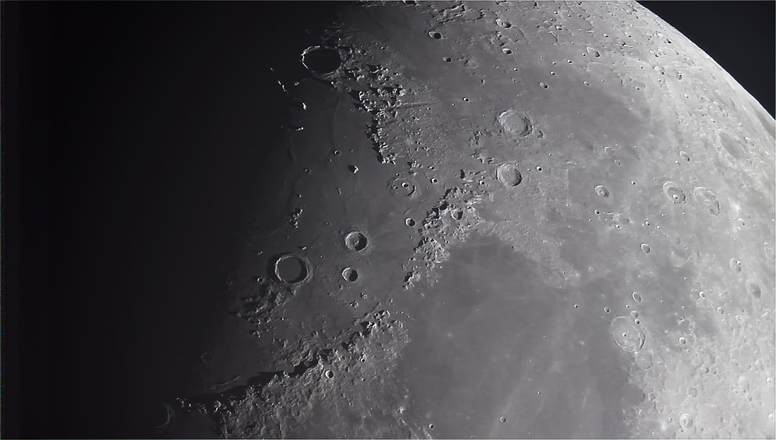 Photon: Moon: close-up