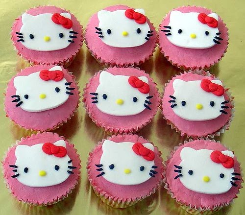 cute Hello Kitty cupcakes. 2011