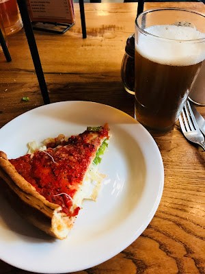 Deep Dish Pizza and Beer at Giordanos in Chicago