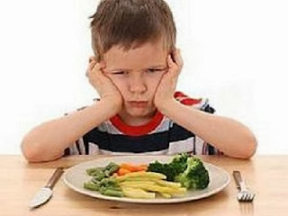 Ilustrasi anak tidak mau makan sayur (foto kolomjualbeli.com)