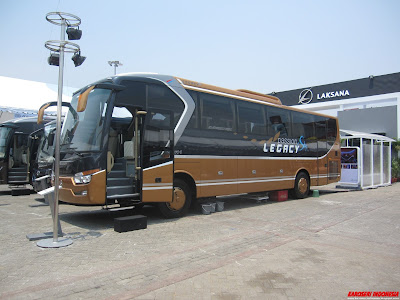 FOTO EKSTERIOR LEGACY SKY SR-1 | KAROSERI LAKSANA