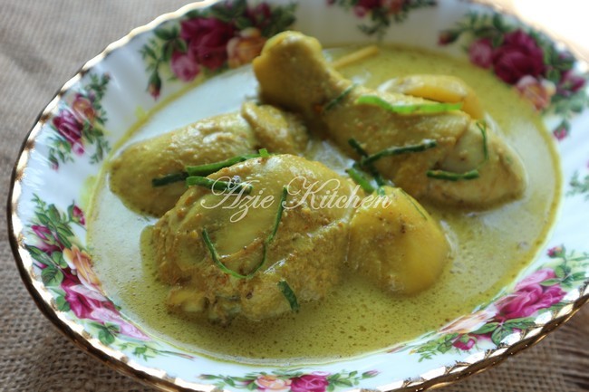 Ayam Masak Lemak Cili Api Dengan Kentang - Azie Kitchen