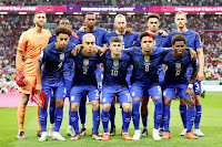 SELECCIÓN DE ESTADOS UNIDOS. Temporada 2022-23. Matt Turner, Timothy Weah, Haji Wright, Tim Ream, Antonee Robinson, Walker Zimmerman. Tyler Adams, Sergiño Dest, Christian Pulisic, Weston McKennie, Yunus Musah. SELECCIÓN DE INGLATERRA 0 SELECCIÓN DE ESTADOS UNIDOS 0 Jueves 25/11/2022, 20:00 horas. XXII Copa Mundial de fútbol de la FIFA Catar 2022, fase de grupos, Grupo B, jornada 2. Municipalidad de Jor, Catar, estadio Al Bayt: 68.463 espectadores. GOLES: no hubo.