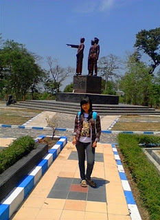 MONUMEN SURYO NGAWI