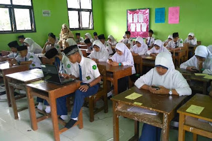 2 Sekolah Terpencil Di Banyumas Jadi MTs Pertama Ujian Pakai Android