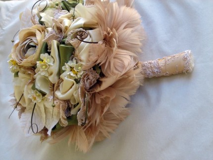 Wedding Trends Feather accented Bouquets 