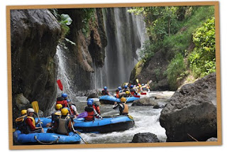 http://www.wisatabromo.my.id/2015/09/paket-wisata-bromo-rafting-songa.html