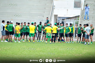 Oriente Petrolero - Entrenamiento en el Estadio del Distrito Municipal 6 - DaleOoo