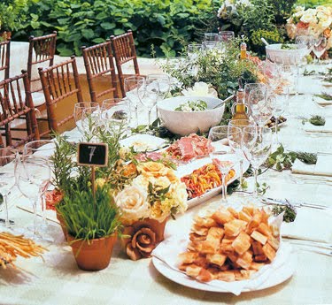 So we'd like to debunk the top 5 wedding food myths