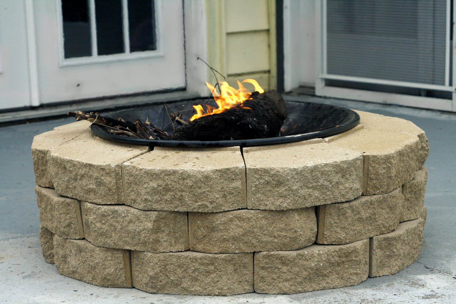 Always Chasing Life: DIY Fire Pit