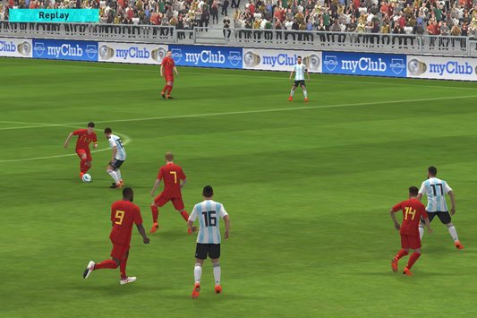 تحميل لعبة بيس pes 2018 للاندرويد تعليق عربي بحجم صغير