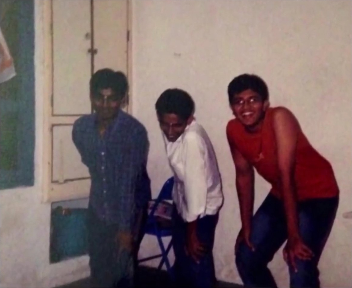 Telugu Actor Vijay Deverakonda (Right) Childhood Pic with his Friends | Telugu Actor Vijay Deverakonda Childhood Photos | Real-Life Photos