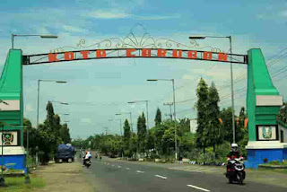 TRAVEL SURABAYA CARUBAN