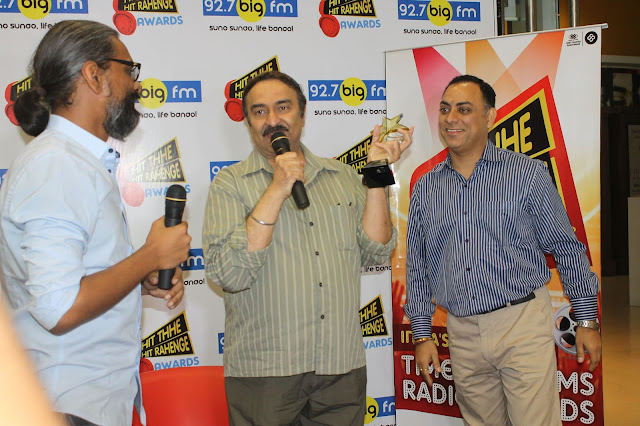 (L-R) RJ Siddharth, Music Producer Sanjeev Kohli_ National programming Head,RBNL, Mr. Atul Razdan