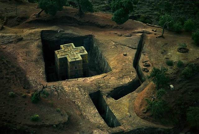 gereja Bet Giyorgis di Lalibla, Ethiopia