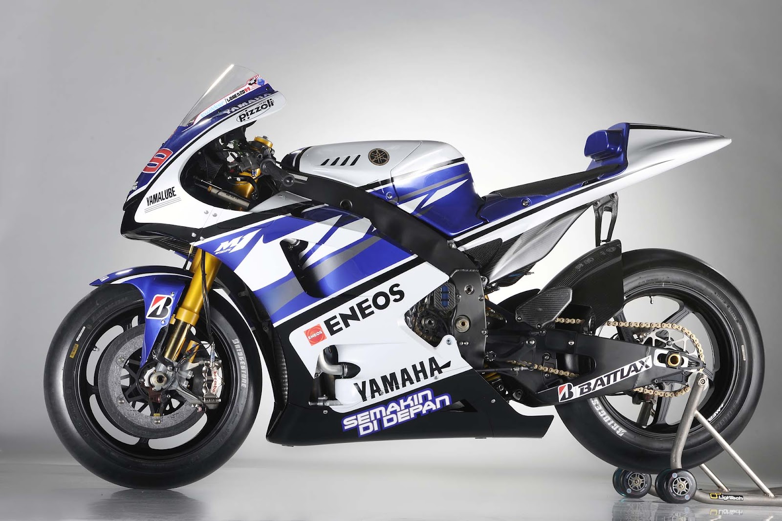 RENDINATION YAMAHA FACTORY RACING