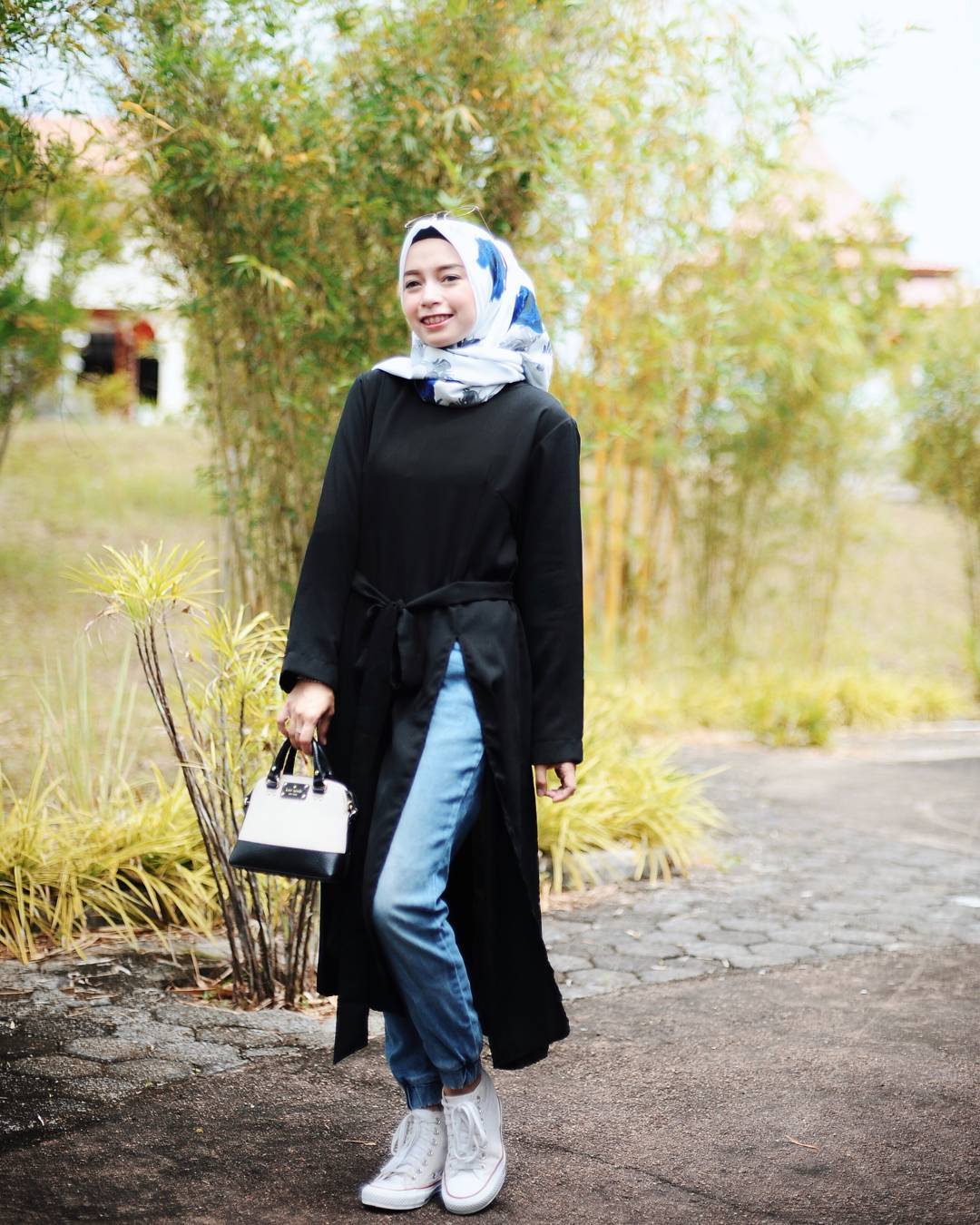 30 Inspirasi Fashion Hijab Selebgram 2018