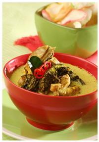 Opor Ayam Daun Singkong