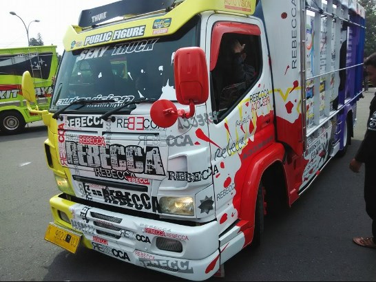 foto truk hino modif terbaru