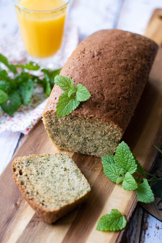 recette Cake à la mélisse