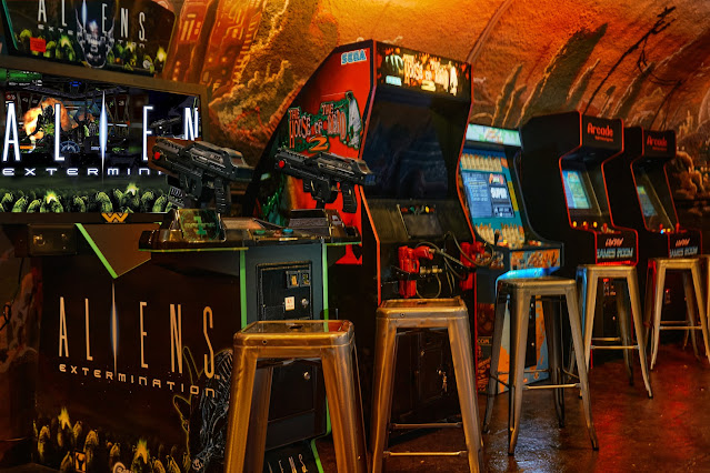 retro arcade at Plonk Borough Market