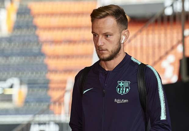 Cedera Jelang Inggris Vs Kroasia, Rakitic Dikirim Pulang Ke Barcelona