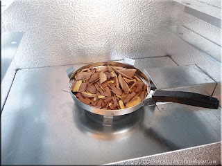 wood chips in smoking pan