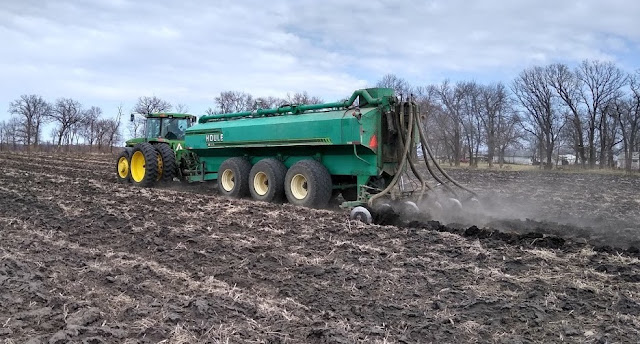 manure applicator