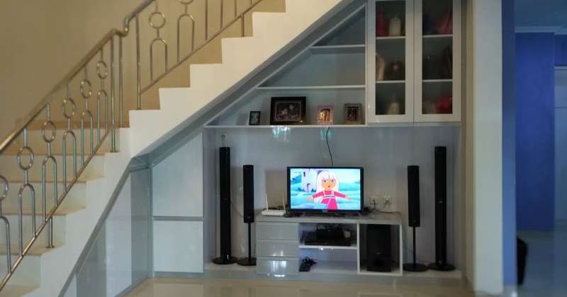  Lemari  bawah tangga dan kabinet tv di condet Furniture 