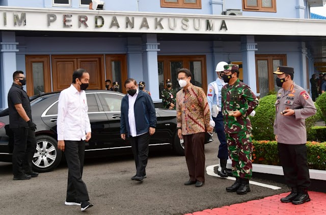 Kunjungi Riau, Presiden Cek Pembangunan Tol dan Vaksinasi Covid