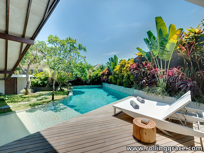 The Layar Designer Villas and Spa private pool