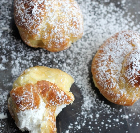 HOW TO MAKE CREAM PUFFS, CLASSIC CREAM PUFFS #Dessert #Pastry