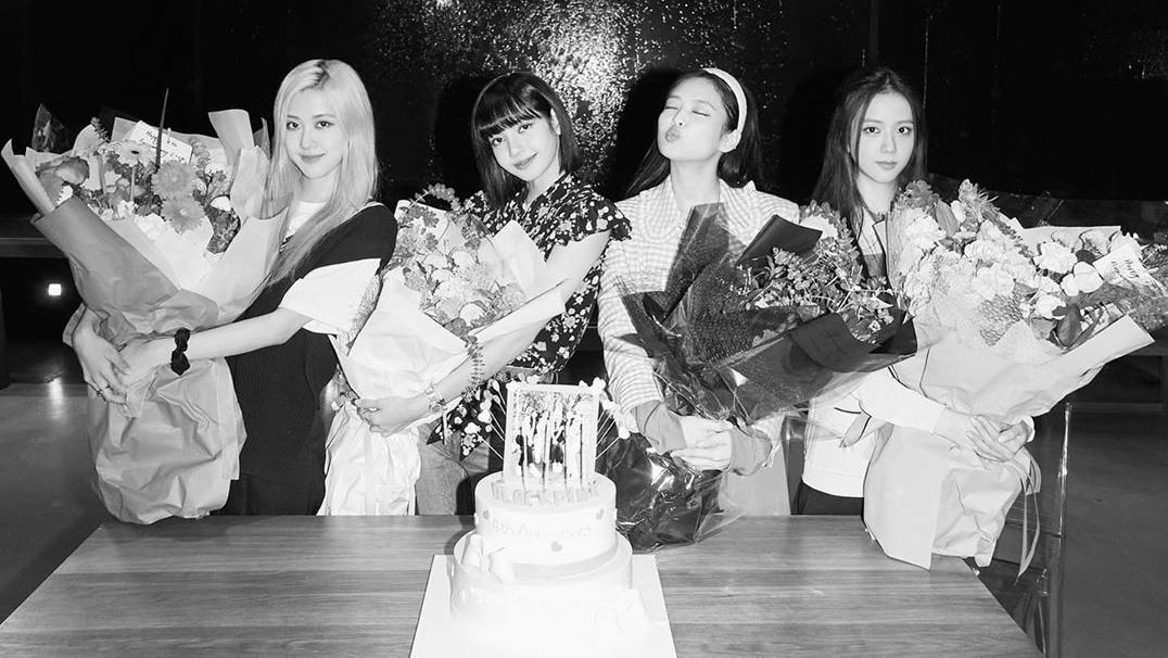 BLACKPINK Members Say Thank You to BLINK at the 4th Debut Anniversary Celebration