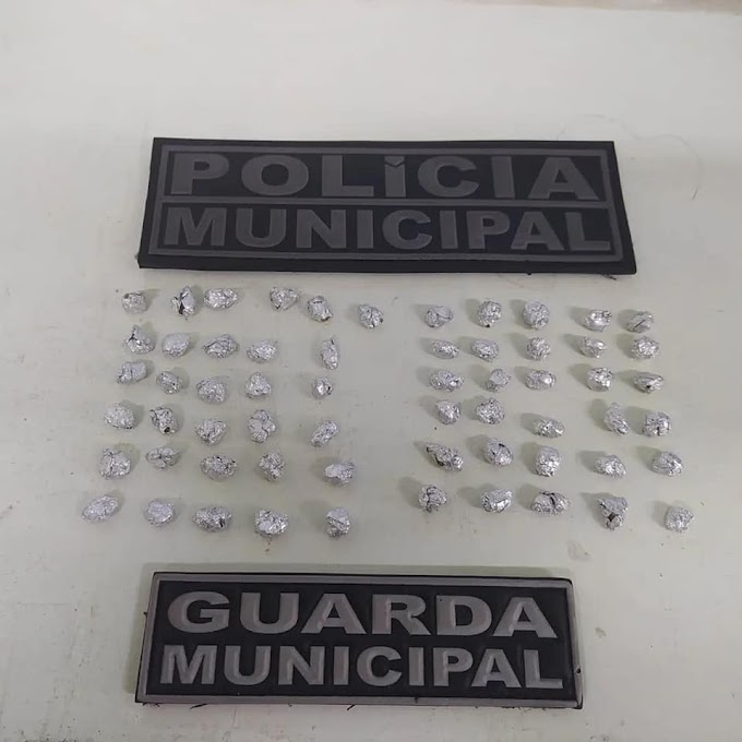 Guarda Municipal prende mulher que vendia drogas nas proximidades de uma escola municipal de Cachoeirinha