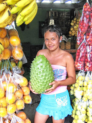 11 fotografías de frutas exóticas (vista exterior e interior)