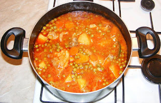 mancare de mazare cu carne, mazare, mancare de mazare, retete culinare, retete de mancare, mancare de mazare cu pui, mancare de mazare cu morcovi, mancaruri cu carne, mancare de mazare cu cartofi, mancaruri cu legume, mazare scazuta, retete, retete si preparate culinare din carne de pui si legume, mancare de mazare congelata, mazare gatita, carne cu legume si sos, 