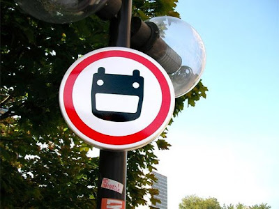 What's the meaning of these road signs? Seen On www.coolpicturegallery.net