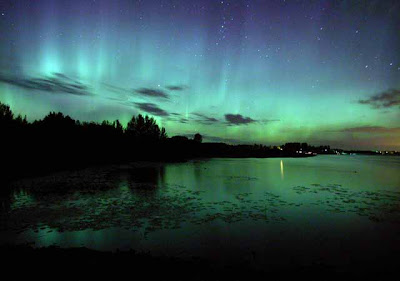 Keajaiban Alam GAMBAR PEMANDANGAN AURORA Keajaiban Alam GAMBAR PEMANDANGAN AURORA