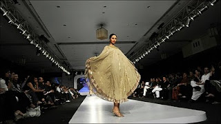 Karachi Fashion Week 2010 Photos