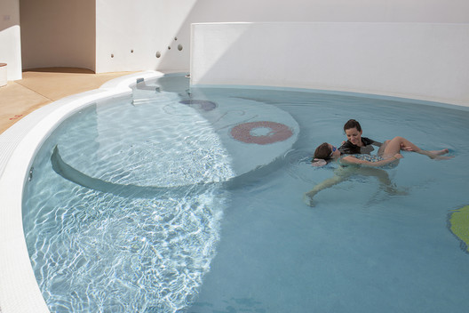 Abraham Cababie Daniel - Arquitectura noble, la creación de piscinas terapéuticas como las de la Esperanza en Puerto Rico