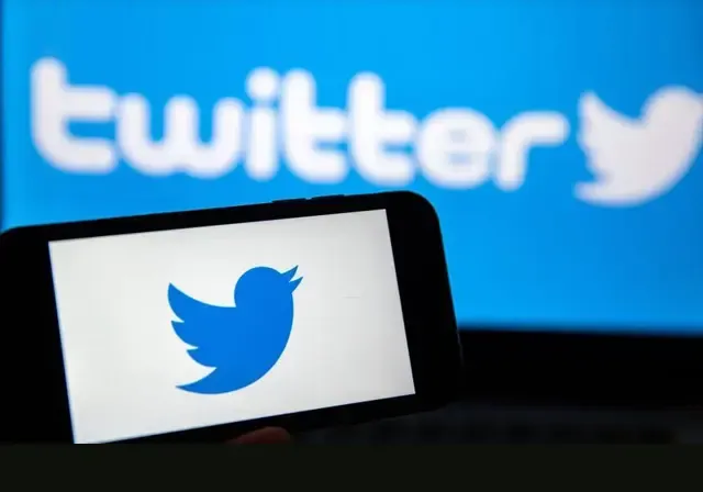 أبلغ آلاف المستخدمين عن إنقطاع خدمة تويتر مع تعطل التطبيق