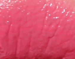 KissKissLipstick565BlossomGlowHappyGlowGuerlain6