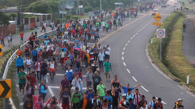 Estados// Policía Federal reabre el paso a la Caravana Migrante en Oaxaca