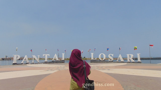 Anjungan Pantai Losari