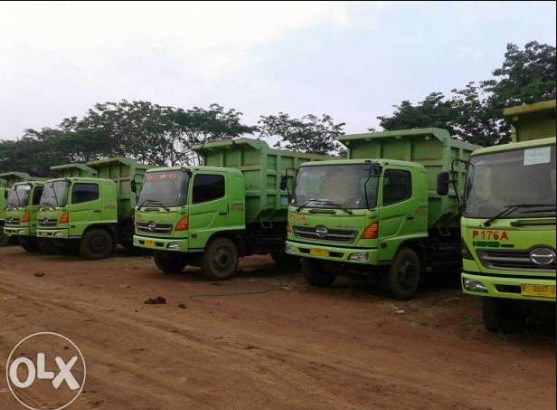 dump truck Hino Lohan Jakarta Utara