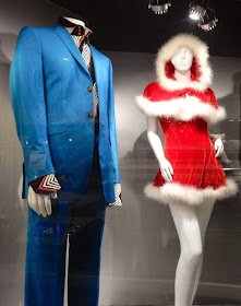 Love Actually film costumes