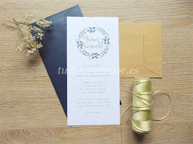Una invitación de boda bonita y con encanto con diseño vegetal en acuarela