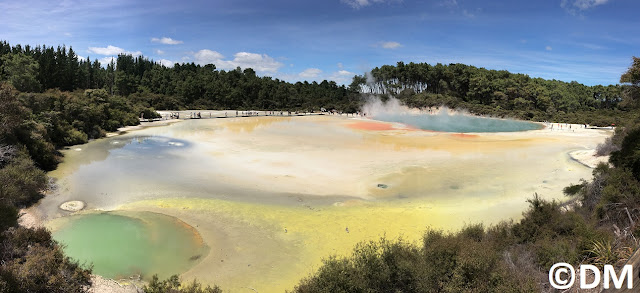 Photo de la palette de l'artiste wai-o-tapu Rotoru Nouvelle-Zélande