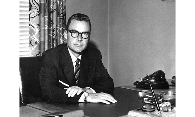 Earl Nightingale