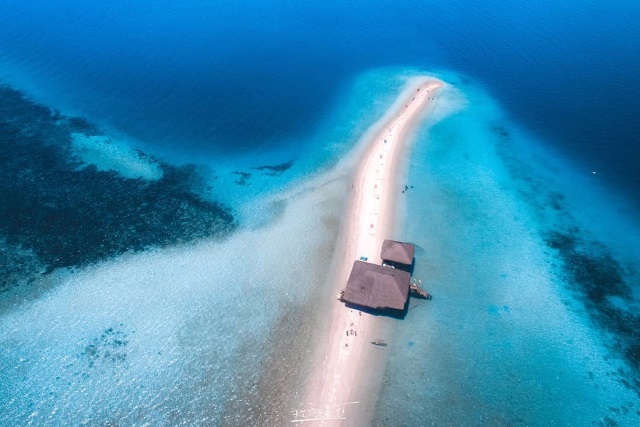 Buntod Reef Marine Sanctuary & Sandbar in Masbate, Philippines